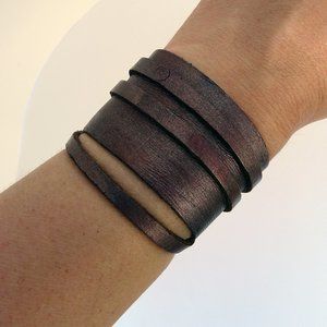 🔴 Leather bracelet, purple, made in Canada